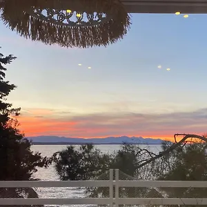 Yasos By The Sea Aparthotel